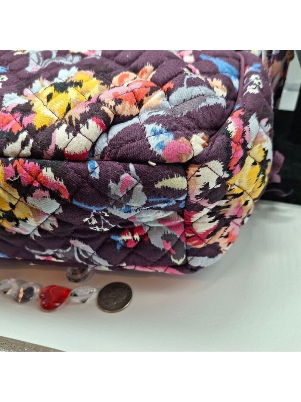 Vera Bradley Med Sized Floral Quilted Bag - Purple Like New - Picture 10 of 12